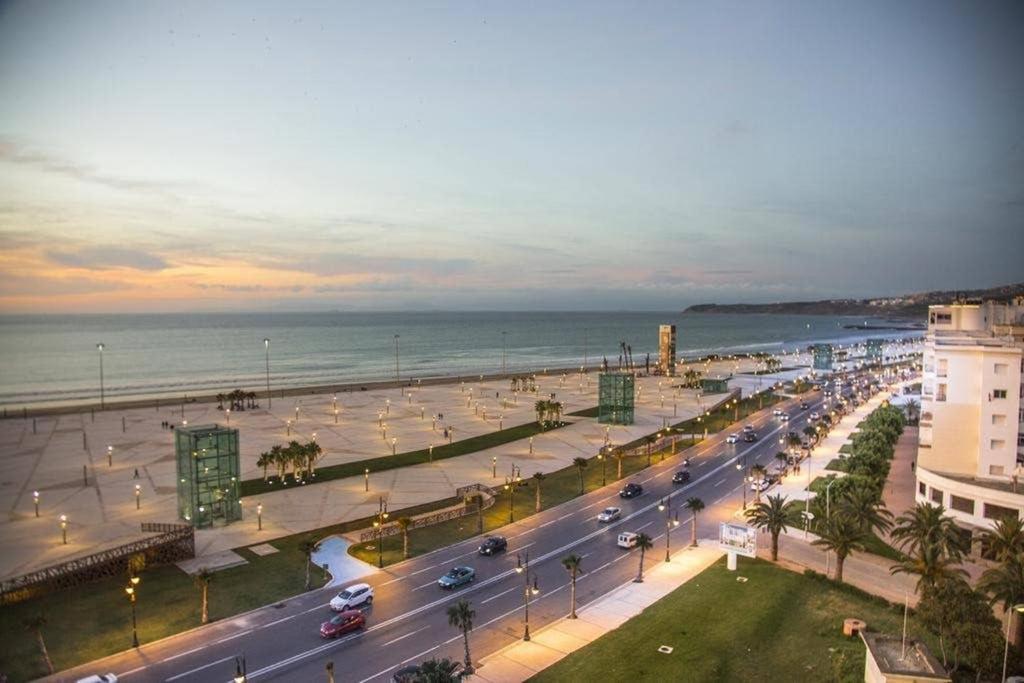 Vue Sur Mer Avec 2 Terrasses - 100M² - Sur La Cote Tanger Exteriör bild